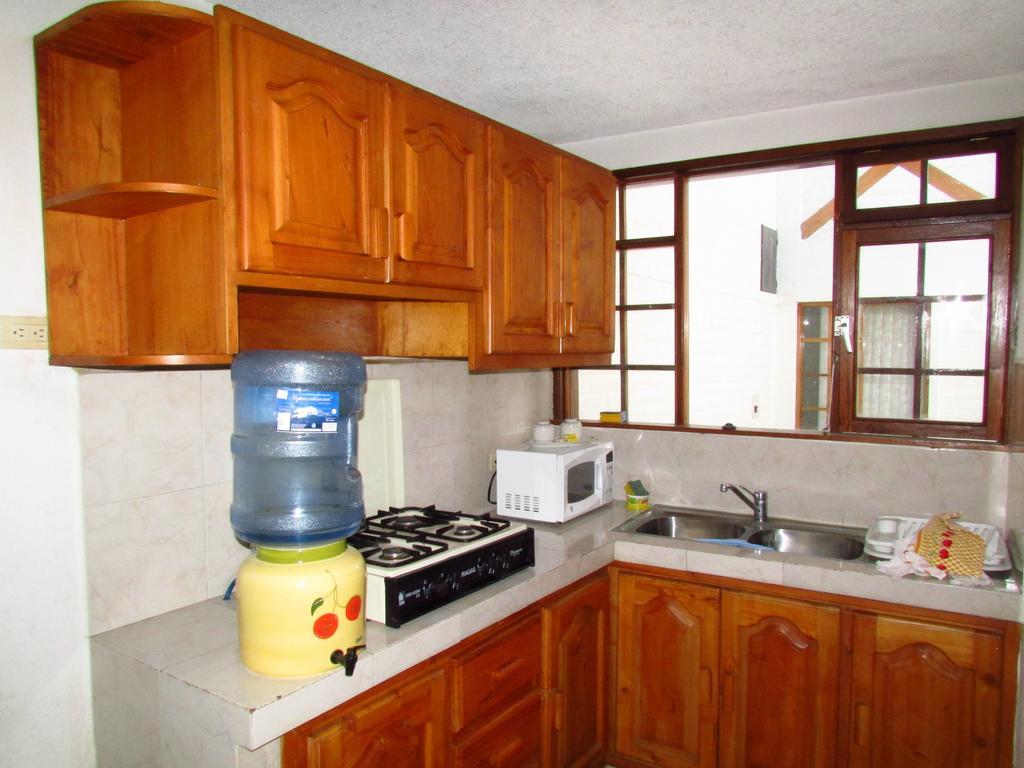 Apartamentos Los Quipus Quito Phòng bức ảnh
