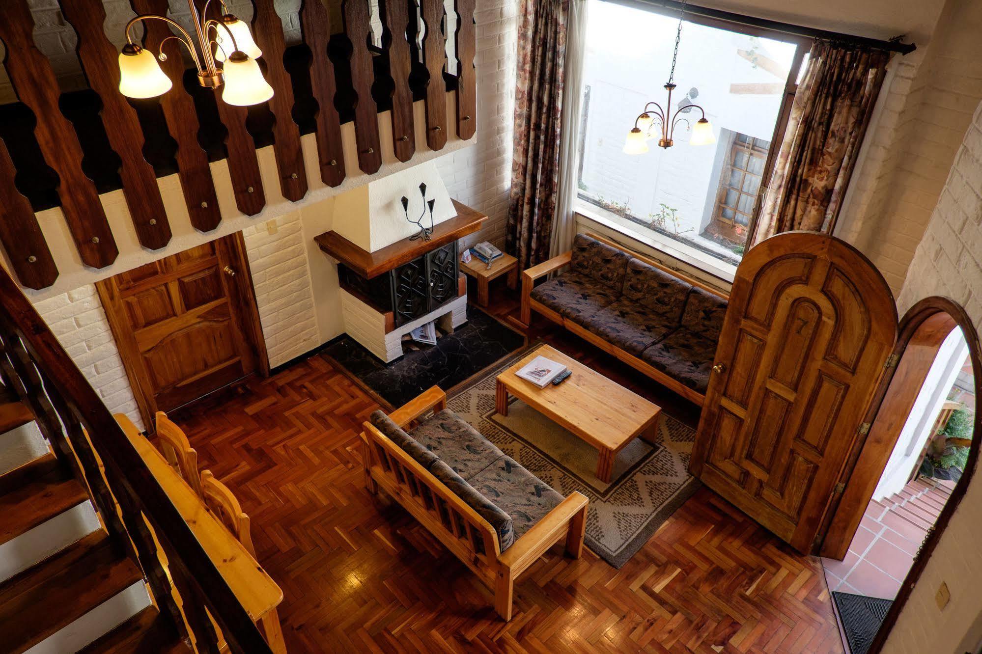 Apartamentos Los Quipus Quito Ngoại thất bức ảnh